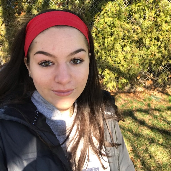 Meet your Posher, Mia - Picture 2 of 2